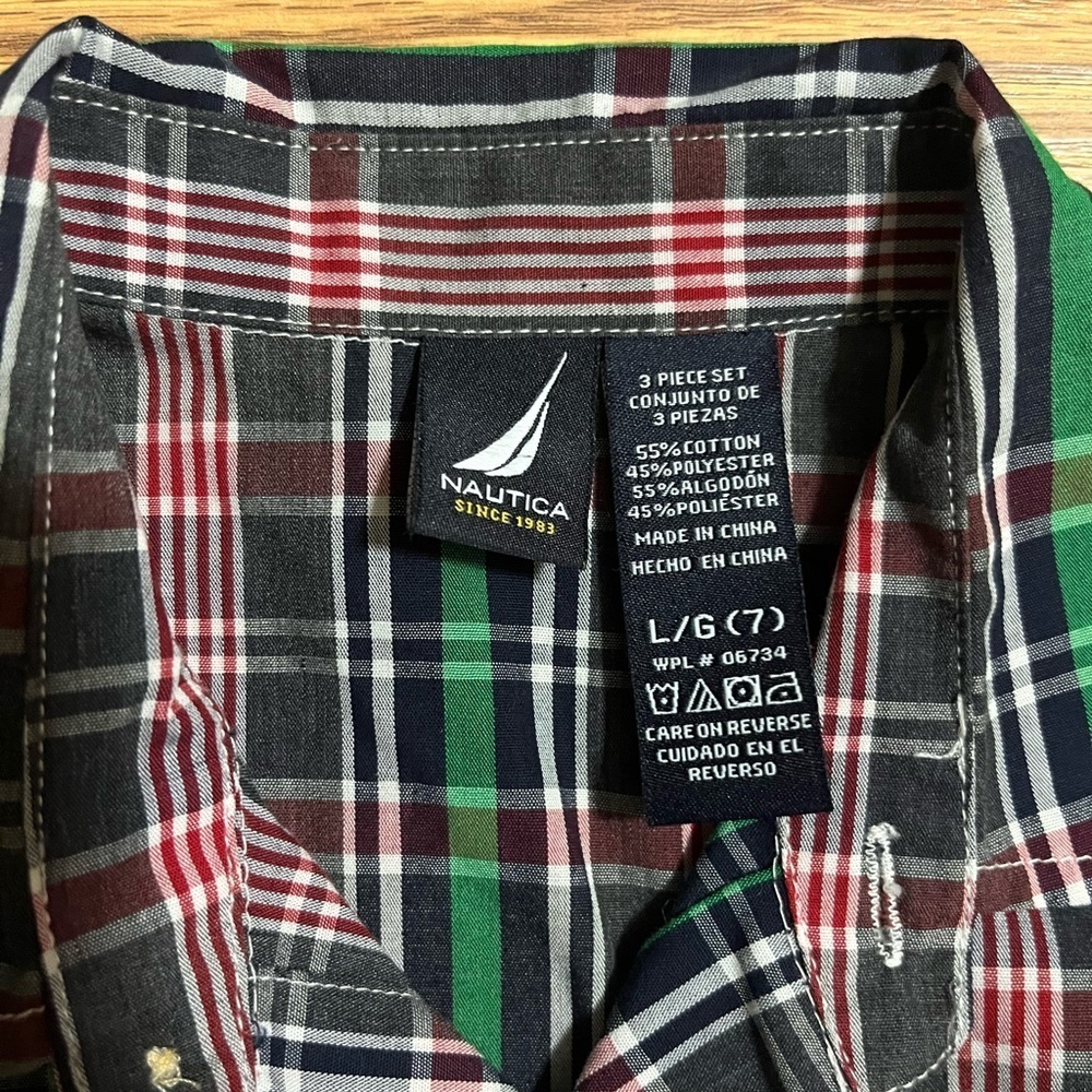 Nautica Boy’s Plaid Button Down Shirt Large 7 - Picture 2 of 3